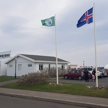 101587901_183244513019288_6553595703958962176_n