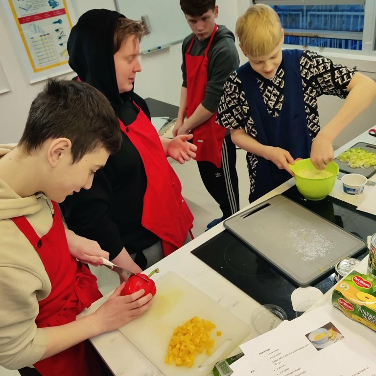 72a89740-b49c-44ca-af0e-d72bf388d282