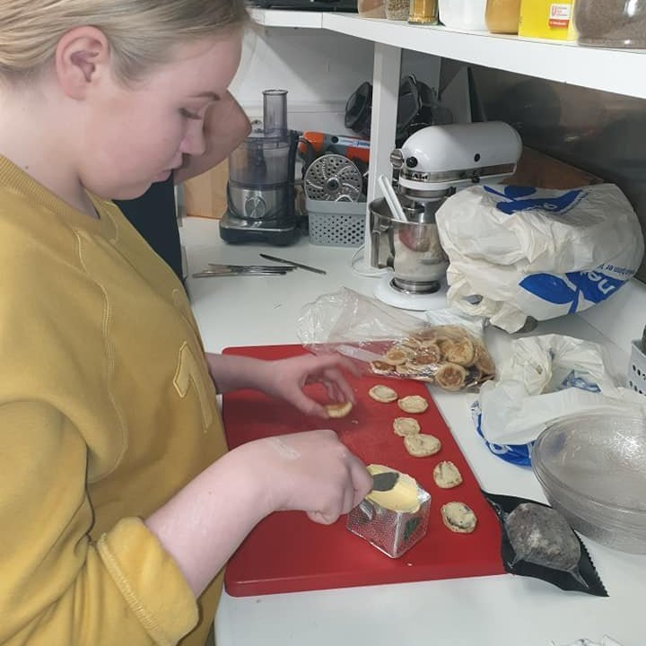 80072614_3370522529656085_3224163839515820032_n