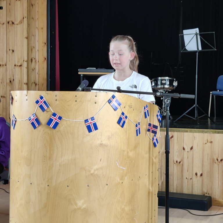 Karen Linda Sigmarsdóttir frá Borgarhólsskóla