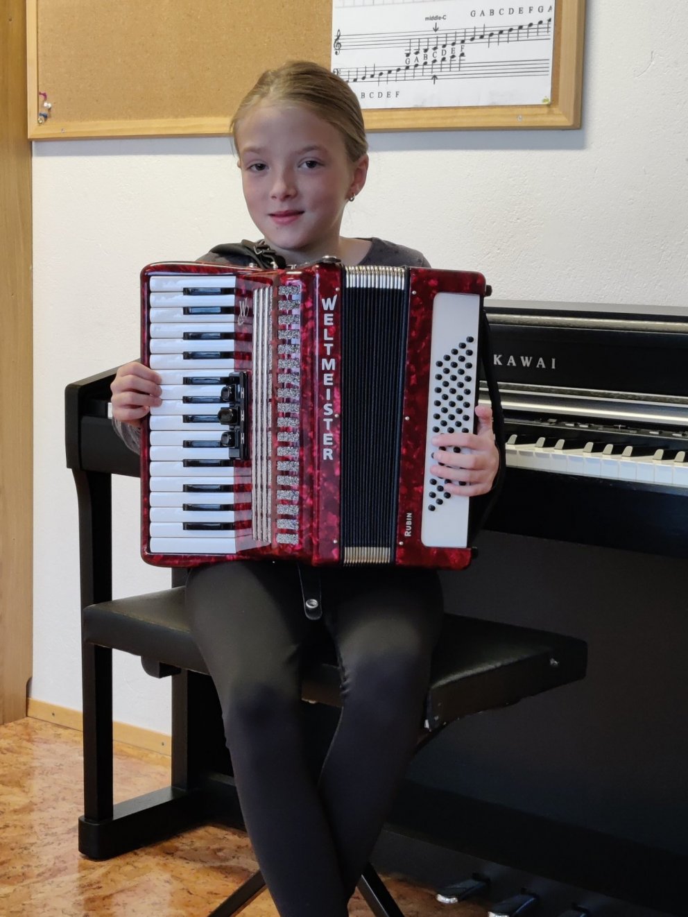 Hallveig Salka er skráð í harmonikunám við Tónlistarskóla Langanesbyggðar