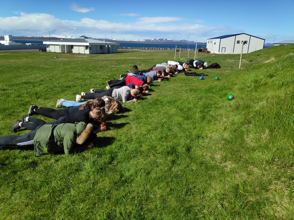 Auglýsum eftir kennurum