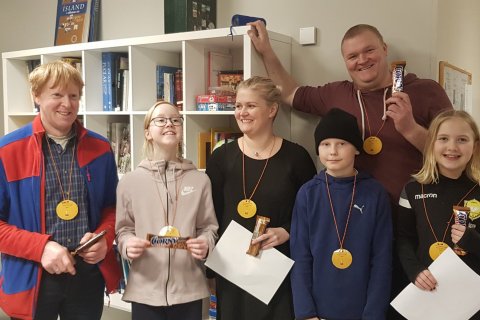 Sigurlið ratleiksins! Gunnar, Tinna, Halldóra, Ari, Rúnar og Dögun. Á myndina vantar Gabrielu.